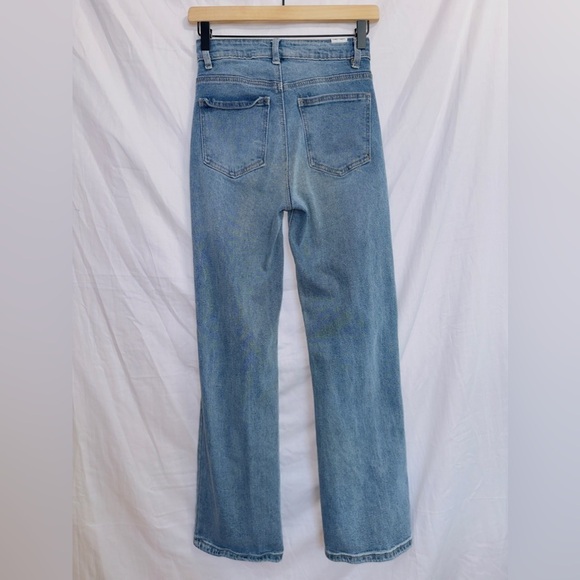 Almost Famous Medium Wash Denim High Waisted Straight Leg Jean size 0 - Picture 6 of 6